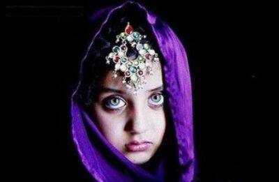 جزئیات انتقال دختربچه افغان مبتلا به اوتیسم به مرکز طلیعه قزوین/عوارض بیماری اوتیسم از صدمه به خود تا خانواده