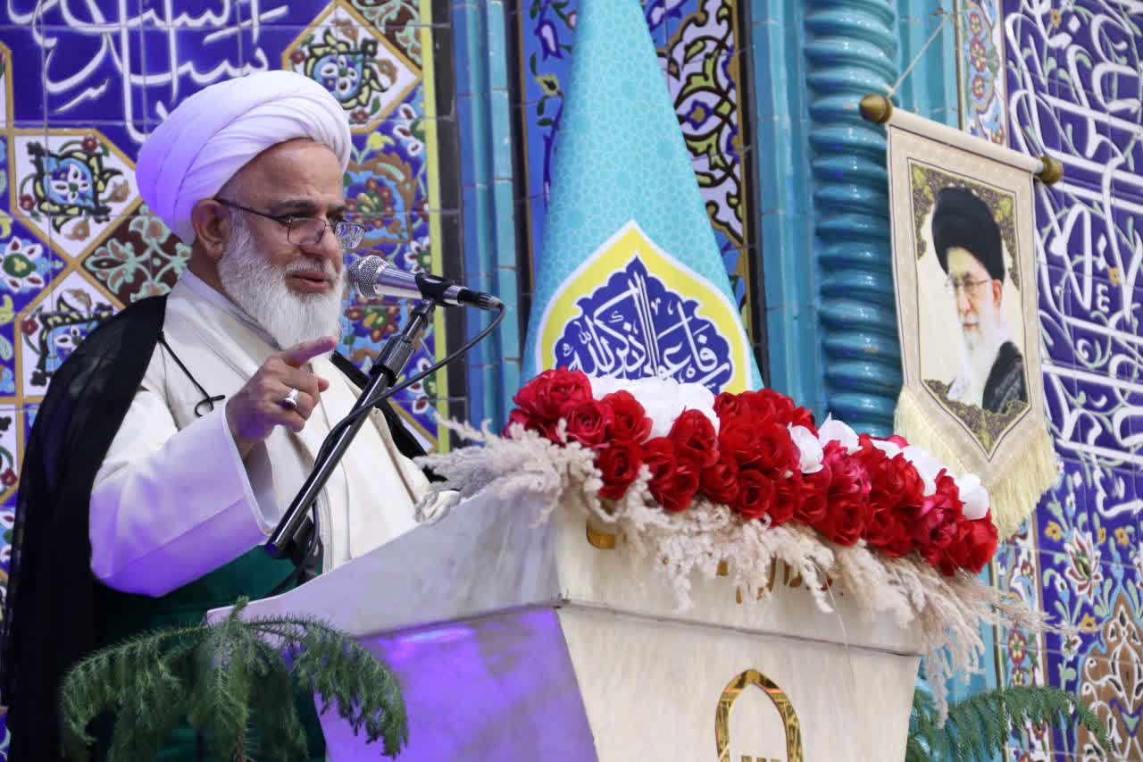 لزوم تداوم اقدامات تحولی توسط شوراها / امروز دنیا مبهوت علم و دانش دانشمندان ما است /تهذیب نفس و مبارزه با افکار التقاطی از ویژگی های شهید مطهری بود