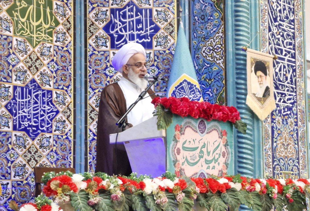 ضرورت تحقق مطالبه مردم برای اختصاص یک نماینده به شهرستان آبیک /دشمن اگر جرات دارد یک تیر در دریا و آسمان شلیک کند !