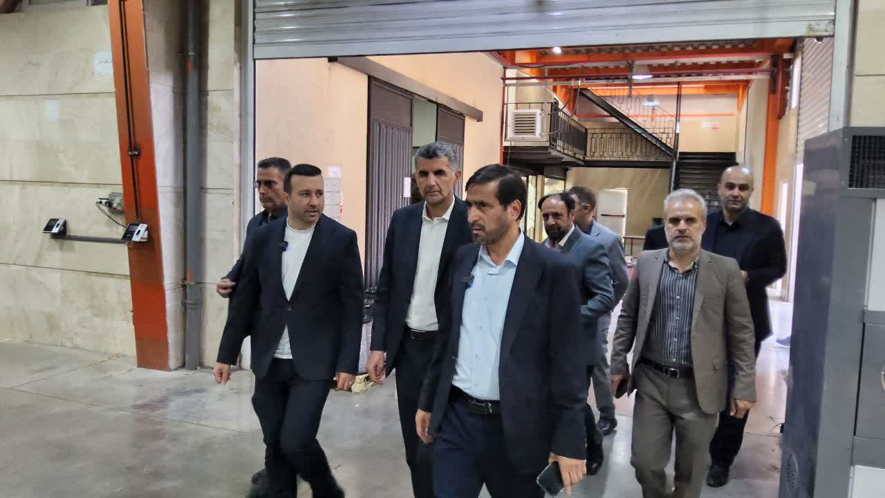 سیاست دولت ،گره‌ گشایی میدانی از تولید است