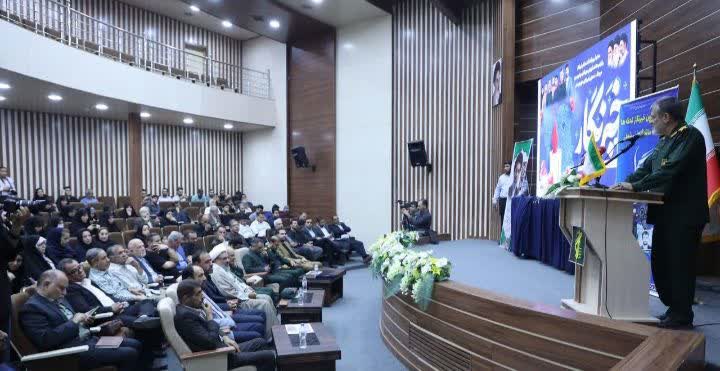 گزارش تصویری مراسم تجلیل از خبرنگاران و عکاس آبیک در قزوین